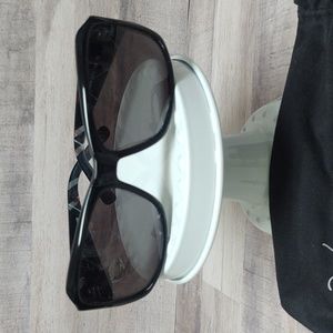 Vera Bradley~Sunglasses